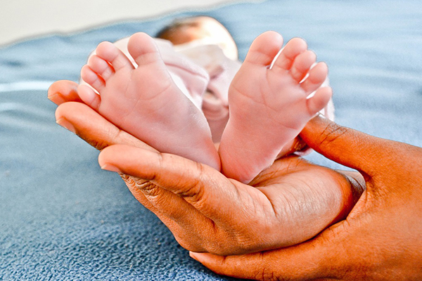 旺季错峰赴泰做试管能省住宿费