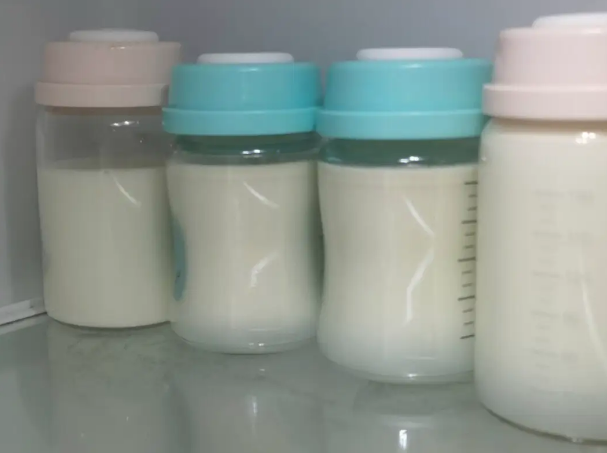母乳瓶喂养瓶子要消毒