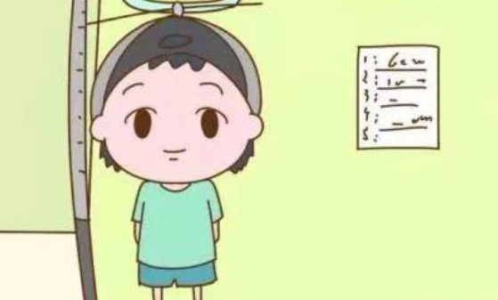 宝宝体重在1-6月每月生长0.6kg左右