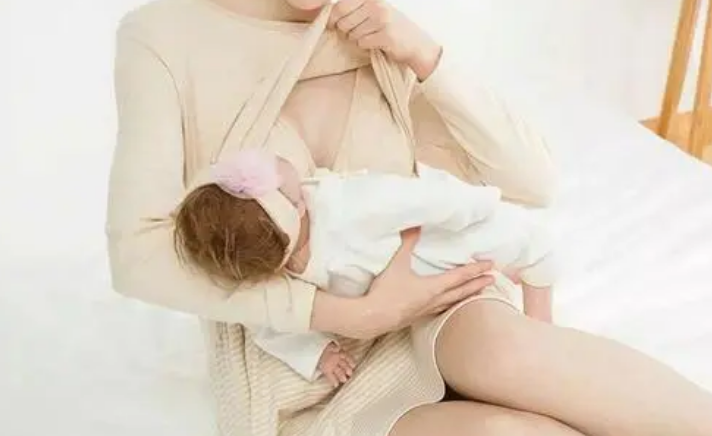 母乳喂养是最健康的喂养方式