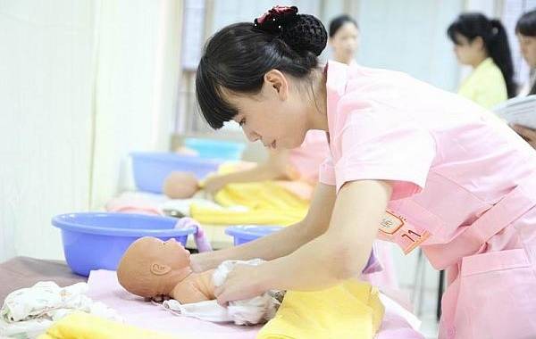 母婴护理师和月嫂区别比较大
