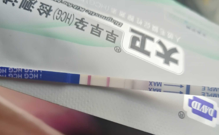 早孕试纸颜色越深hcg值越大